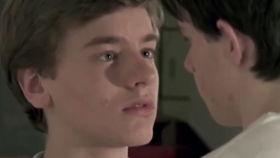 国产痴汉保安在线观看,揭秘校园禁地激情故事